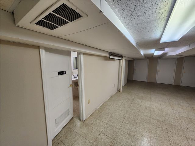 1510 Jackson Ave, New Castle, PA 16101