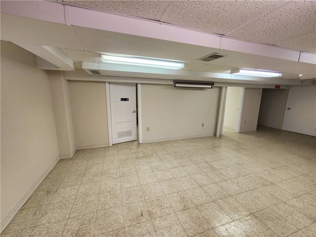 1510 Jackson Ave, New Castle, PA 16101