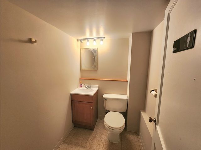 1510 Jackson Ave, New Castle, PA 16101