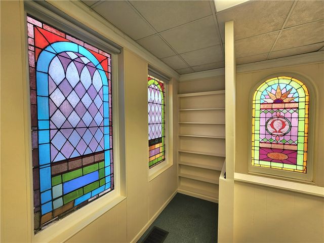 1510 Jackson Ave, New Castle, PA 16101