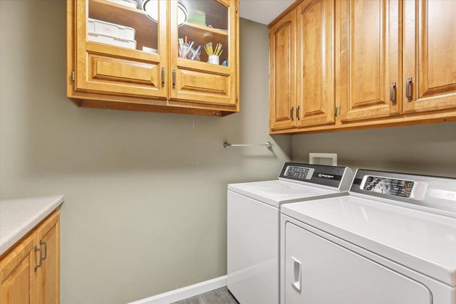 1520 TURTLE DOVE TRAIL, De Pere, WI 54115