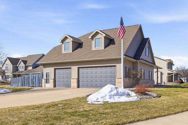 1520 TURTLE DOVE TRAIL, De Pere, WI 54115