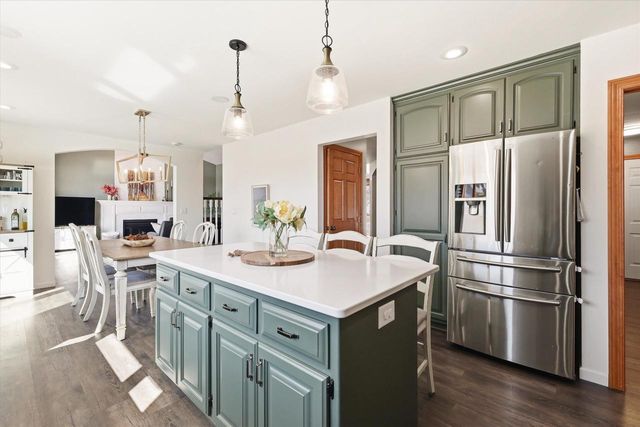 1520 TURTLE DOVE TRAIL, De Pere, WI 54115