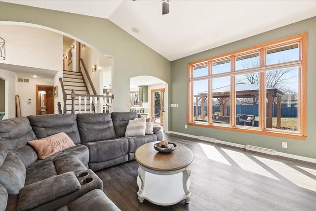 1520 TURTLE DOVE TRAIL, De Pere, WI 54115