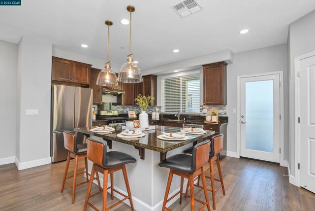 601 Tierney Pl, Martinez, CA 94553