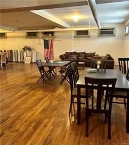 2121 James M Wood Boulevard 221, Los Angeles, CA 90006