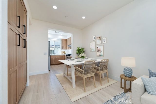 33 Silverado, Irvine, CA 92618
