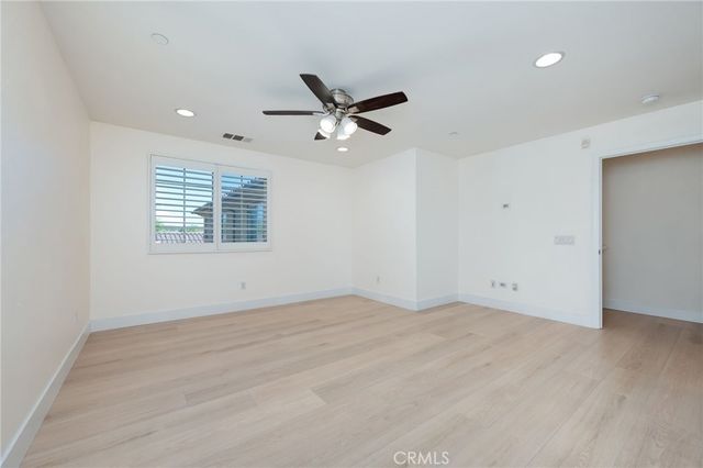 33 Silverado, Irvine, CA 92618