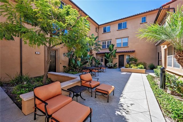 33 Silverado, Irvine, CA 92618