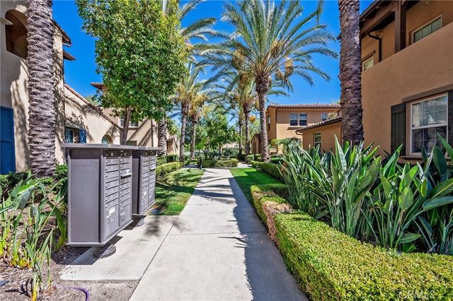 33 Silverado, Irvine, CA 92618