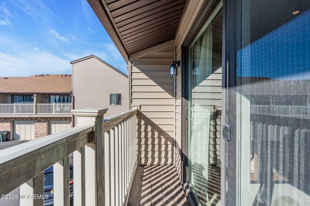 14 Cotswold Circle 8, Ocean Twp, NJ 07712