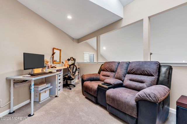 14 Cotswold Circle 8, Ocean Twp, NJ 07712