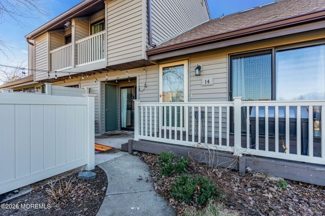 14 Cotswold Circle 8, Ocean Twp, NJ 07712