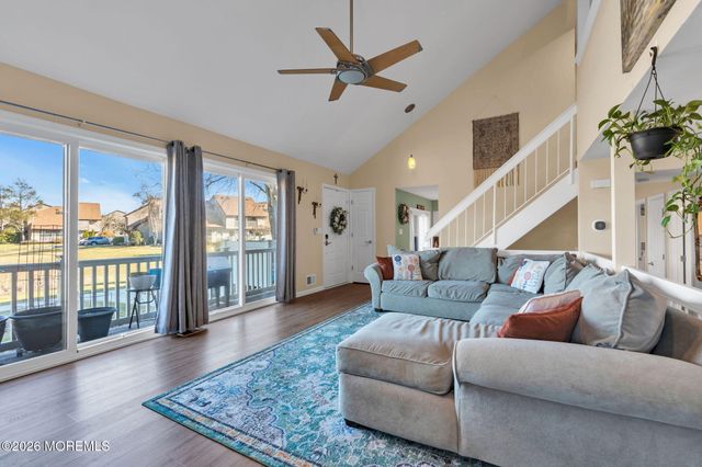 14 Cotswold Circle 8, Ocean Twp, NJ 07712