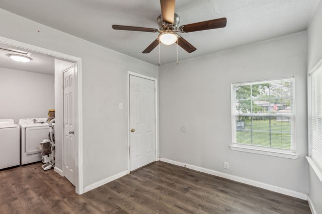 5225 Ira Street N, Haltom City, TX 76117
