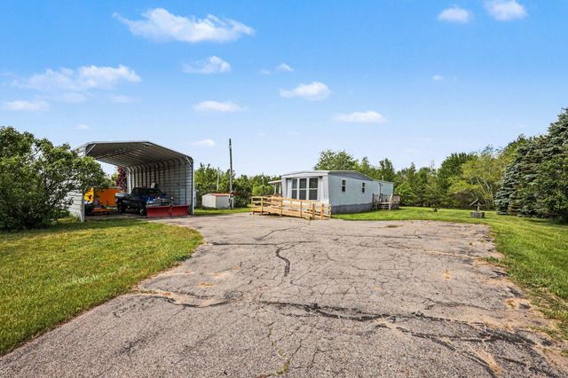 15827 Algoma Avenue NE, Cedar Springs, MI 49319
