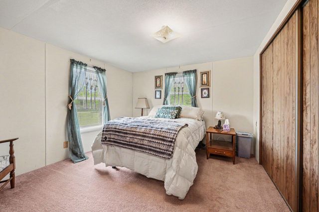 15827 Algoma Avenue NE, Cedar Springs, MI 49319