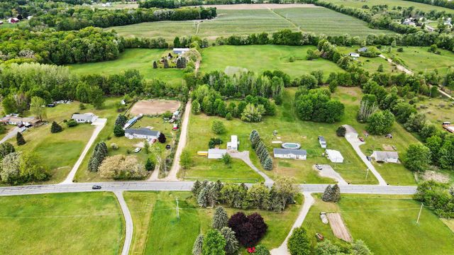15827 Algoma Avenue NE, Cedar Springs, MI 49319