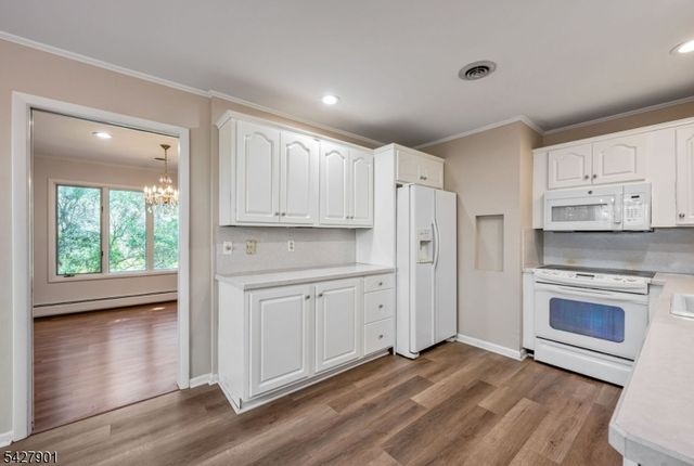 400 Bromley Pl 4003, Wyckoff Twp., NJ 07481