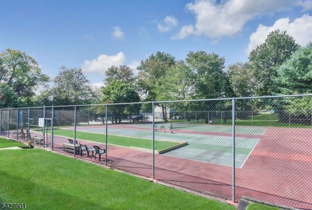 400 Bromley Pl 4003, Wyckoff Twp., NJ 07481