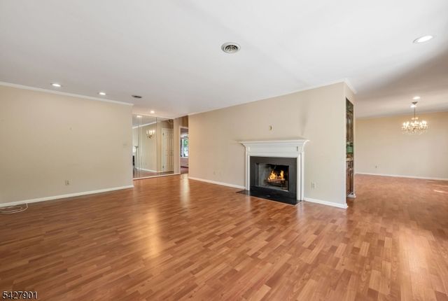 400 Bromley Pl 4003, Wyckoff Twp., NJ 07481