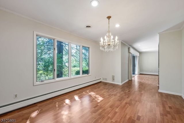 400 Bromley Pl 4003, Wyckoff Twp., NJ 07481