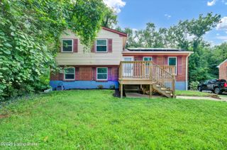 5507 Oakcreek Ln, Louisville, KY 40291