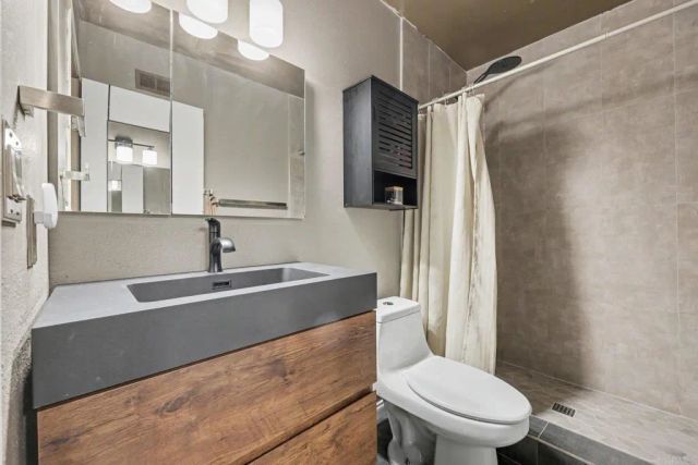 8507 Rosada Way, El Cajon, CA 92021