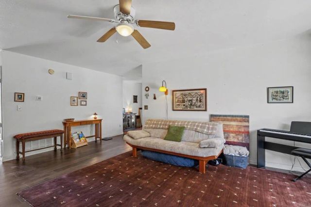 8507 Rosada Way, El Cajon, CA 92021