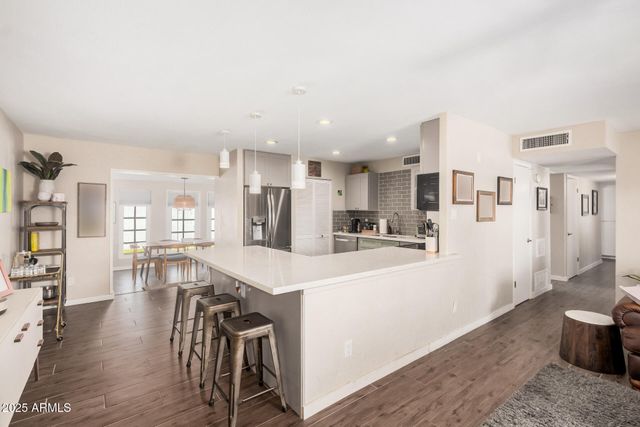 434 E CARSON Drive, Tempe, AZ 85282