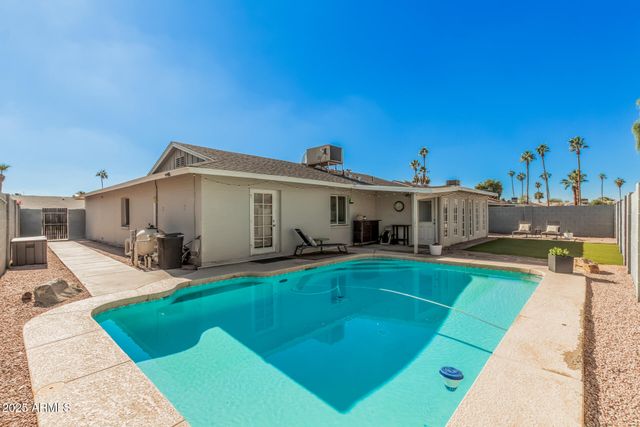 434 E CARSON Drive, Tempe, AZ 85282