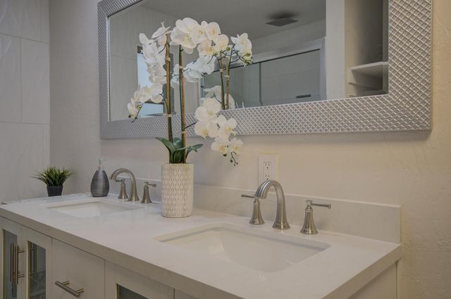 630 Sierra Drive SE, Albuquerque, NM 87108
