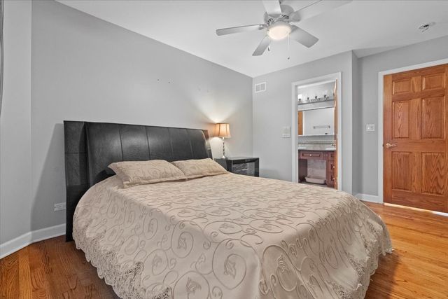 325 Williams Street, Roselle, IL 60172