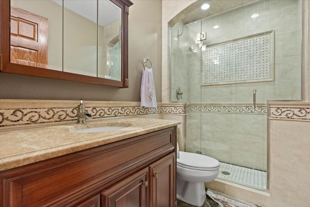 325 Williams Street, Roselle, IL 60172