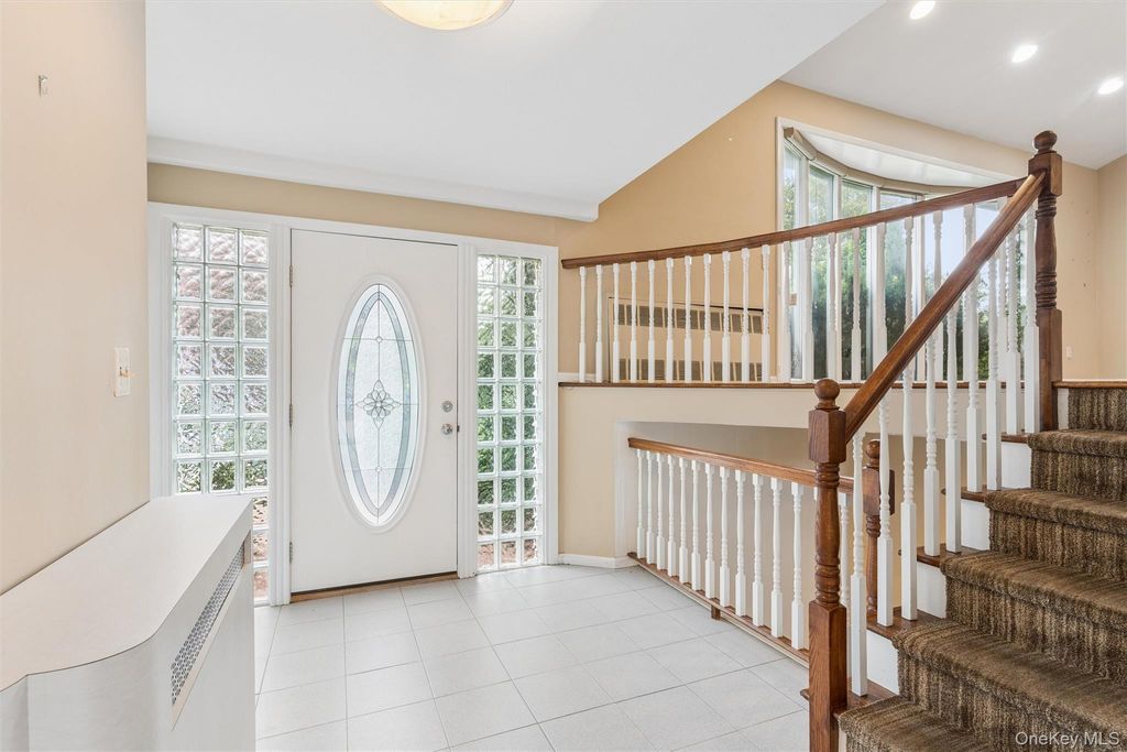 1939 Leonard Lane, Merrick, NY 11566 — photo 4