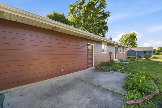 1712 McKinley STREET, New Holstein, WI 53061