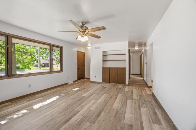 1712 McKinley STREET, New Holstein, WI 53061