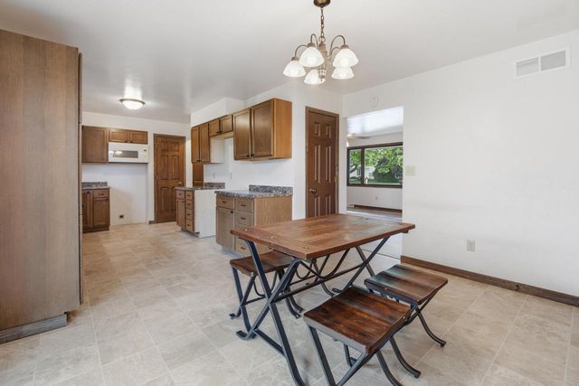 1712 McKinley STREET, New Holstein, WI 53061