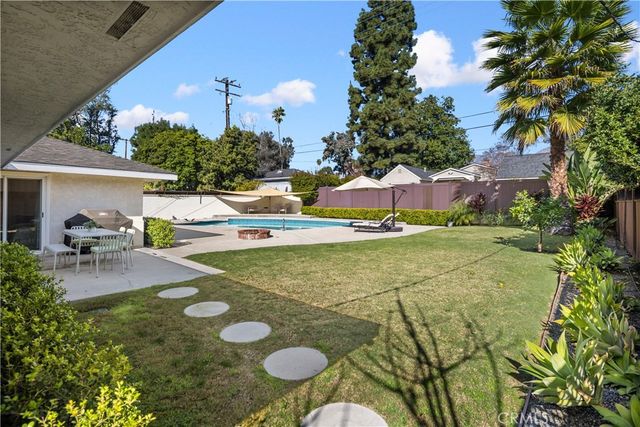 3611 Grayburn Road, Pasadena, CA 91107