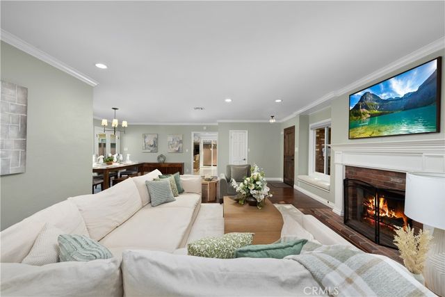 3611 Grayburn Road, Pasadena, CA 91107