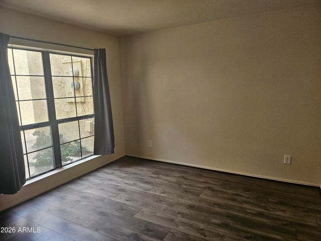 8202 N 21ST Drive B102, Phoenix, AZ 85021