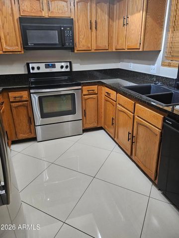 8202 N 21ST Drive B102, Phoenix, AZ 85021