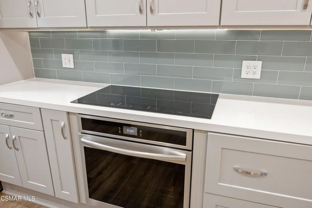 5530 Spanish Oak Lane F, Oak Park, CA 91377