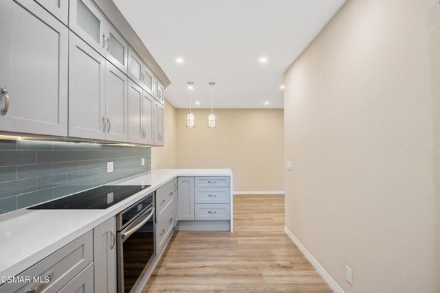 5530 Spanish Oak Lane F, Oak Park, CA 91377