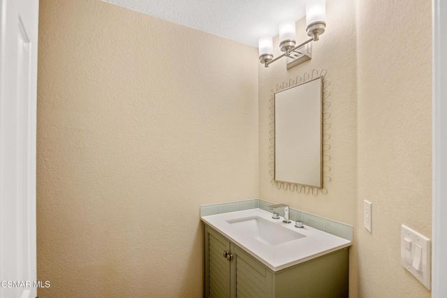 5530 Spanish Oak Lane F, Oak Park, CA 91377