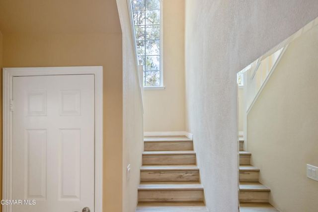 5530 Spanish Oak Lane F, Oak Park, CA 91377