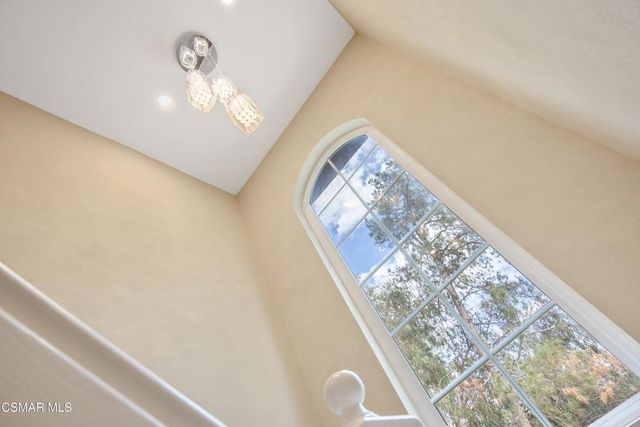 5530 Spanish Oak Lane F, Oak Park, CA 91377