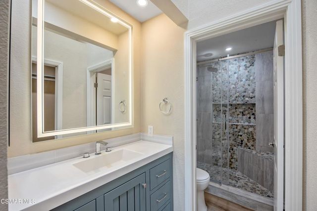 5530 Spanish Oak Lane F, Oak Park, CA 91377