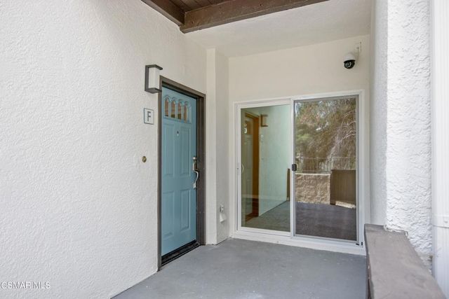 5530 Spanish Oak Lane F, Oak Park, CA 91377