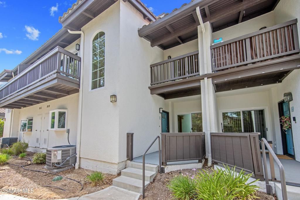 5530 Spanish Oak Lane F, Oak Park, CA 91377